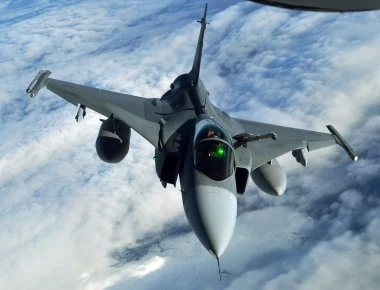 Το σουηδικό μαχητικό JAS-39 με Meteor (βίντεο)